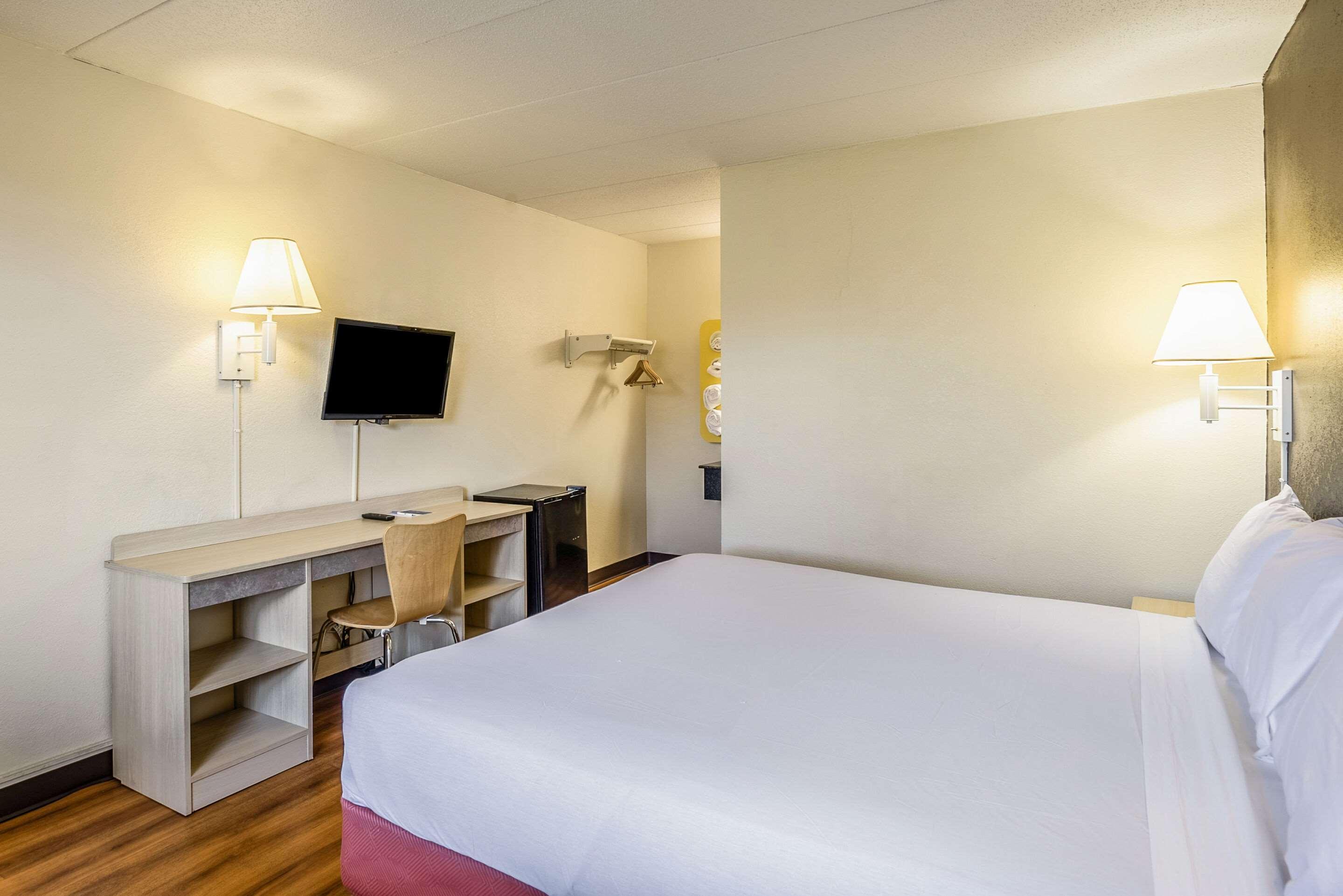 Rodeway Inn Dubuque Zewnętrze zdjęcie