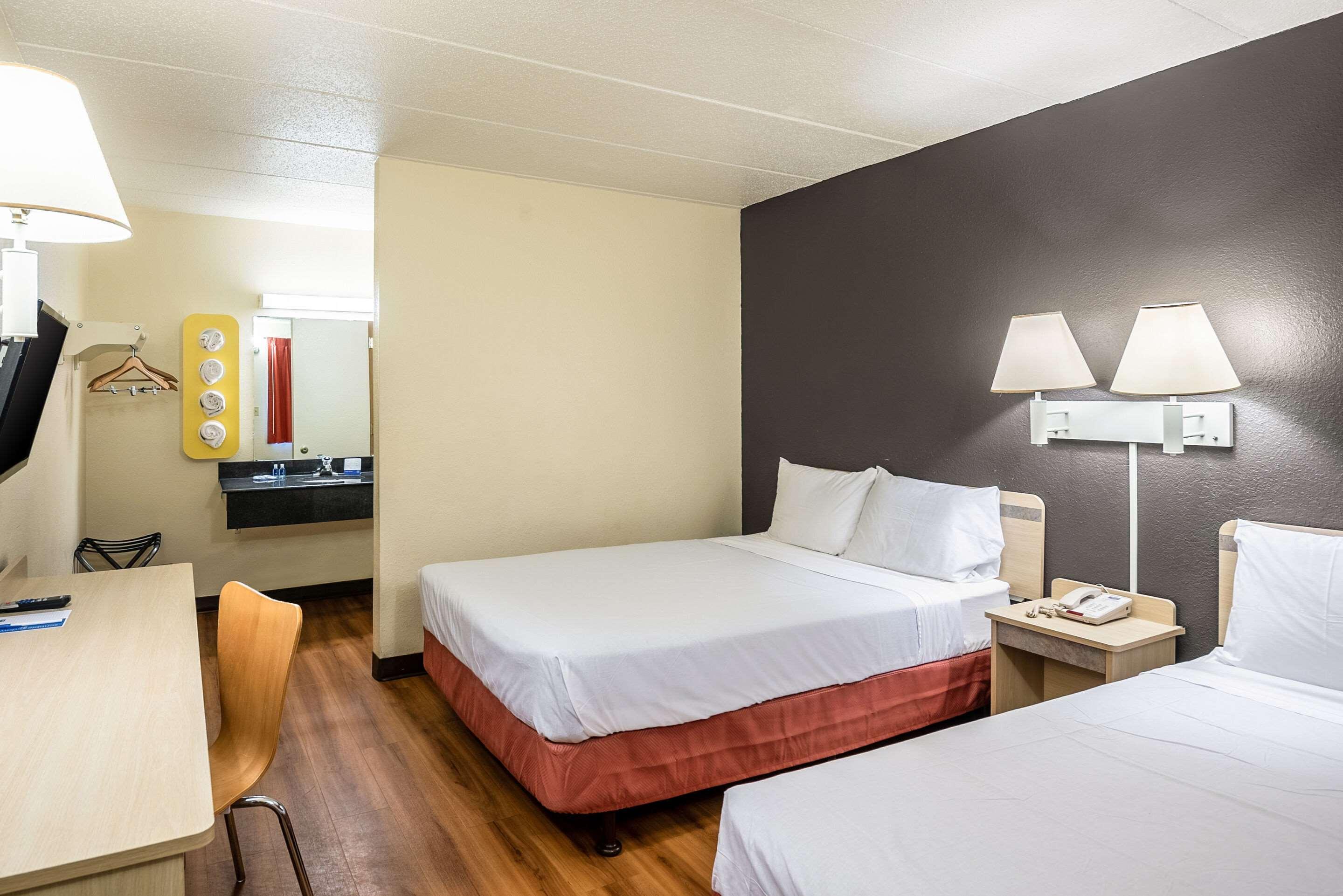 Rodeway Inn Dubuque Zewnętrze zdjęcie