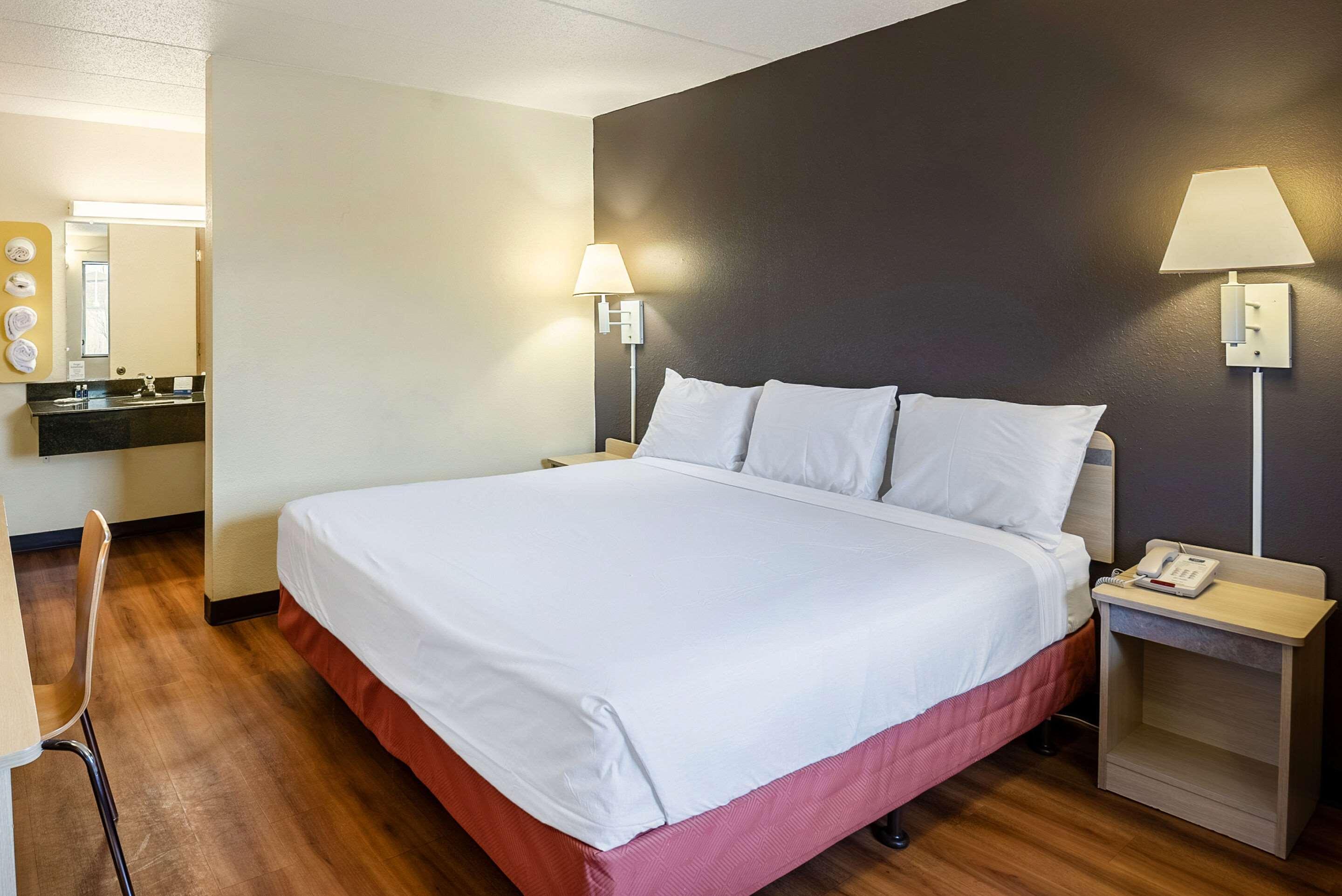 Rodeway Inn Dubuque Zewnętrze zdjęcie