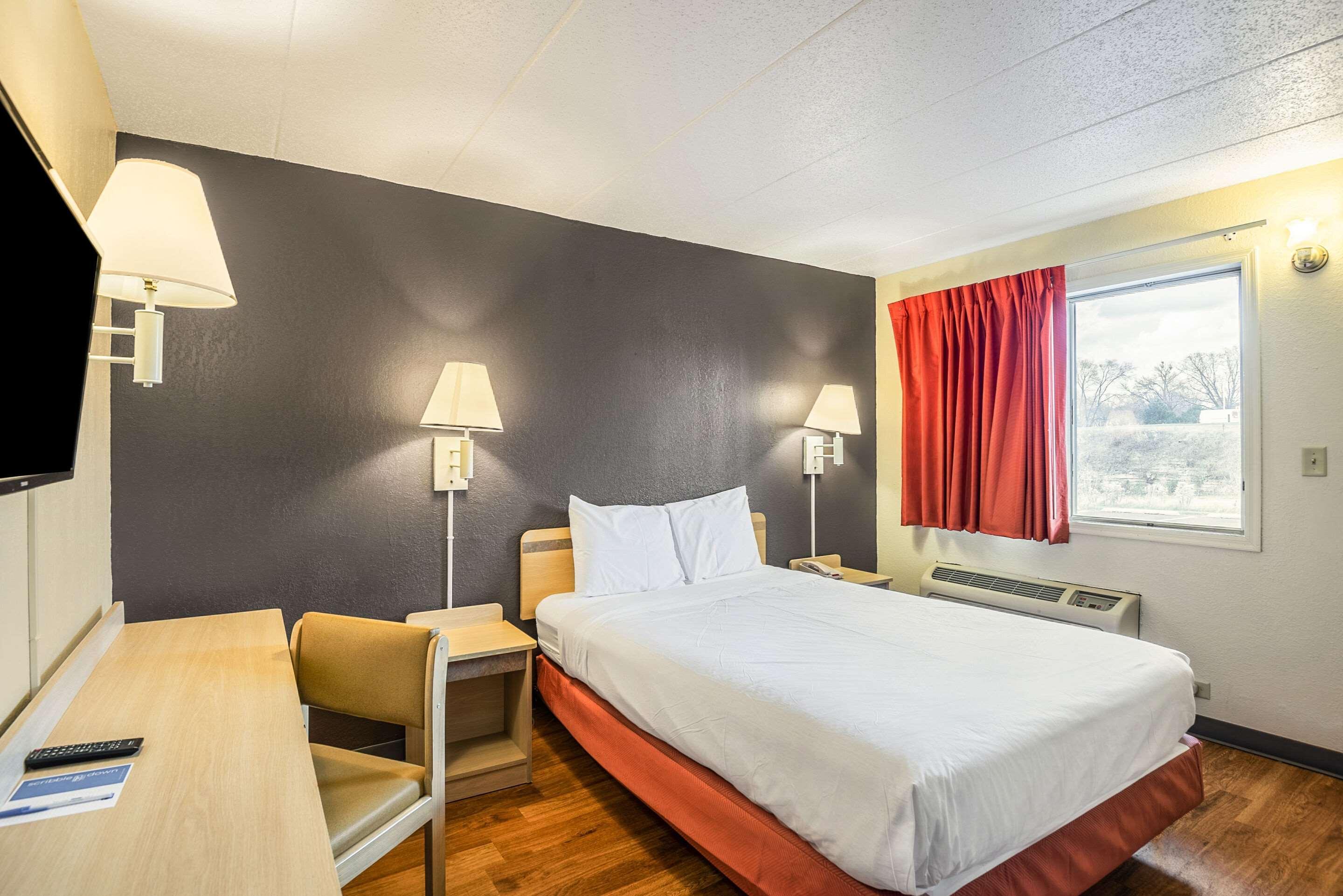 Rodeway Inn Dubuque Zewnętrze zdjęcie