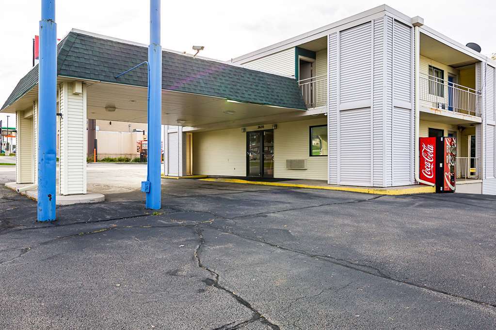 Rodeway Inn Dubuque Zewnętrze zdjęcie